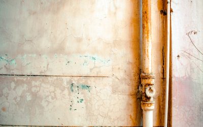 Vad orsakar rost i rör?